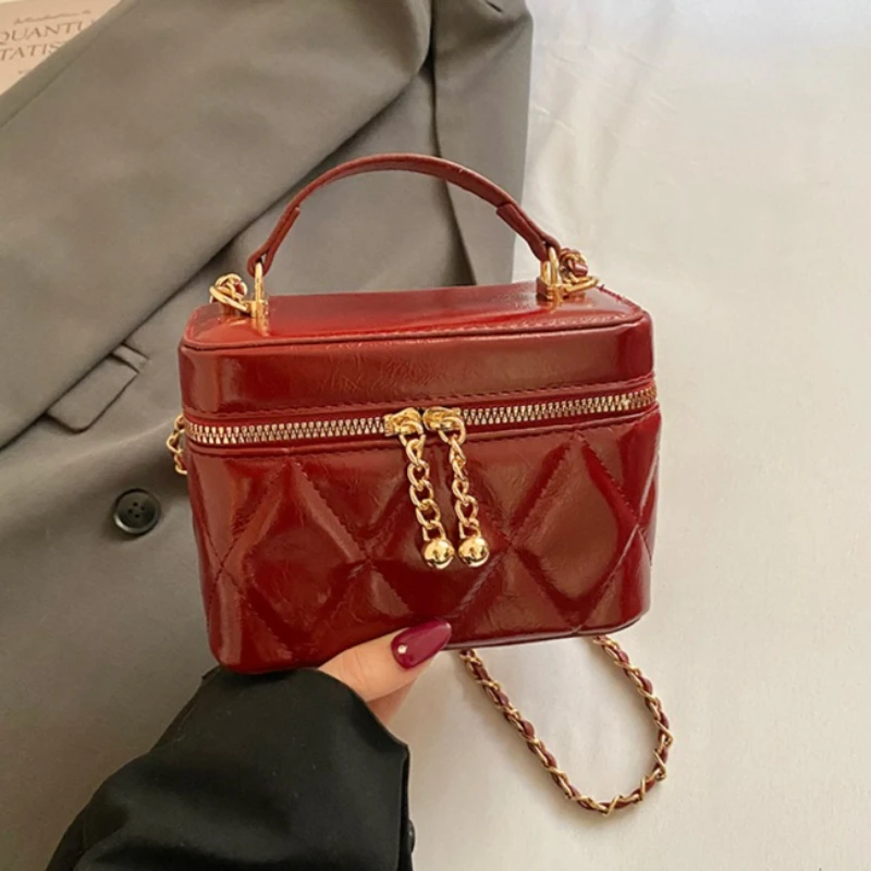 

Classic Elegant Handbag For Ladies - Leather Tote Bag From Luxury Brand By Famous Designer Popular Diaper Bags