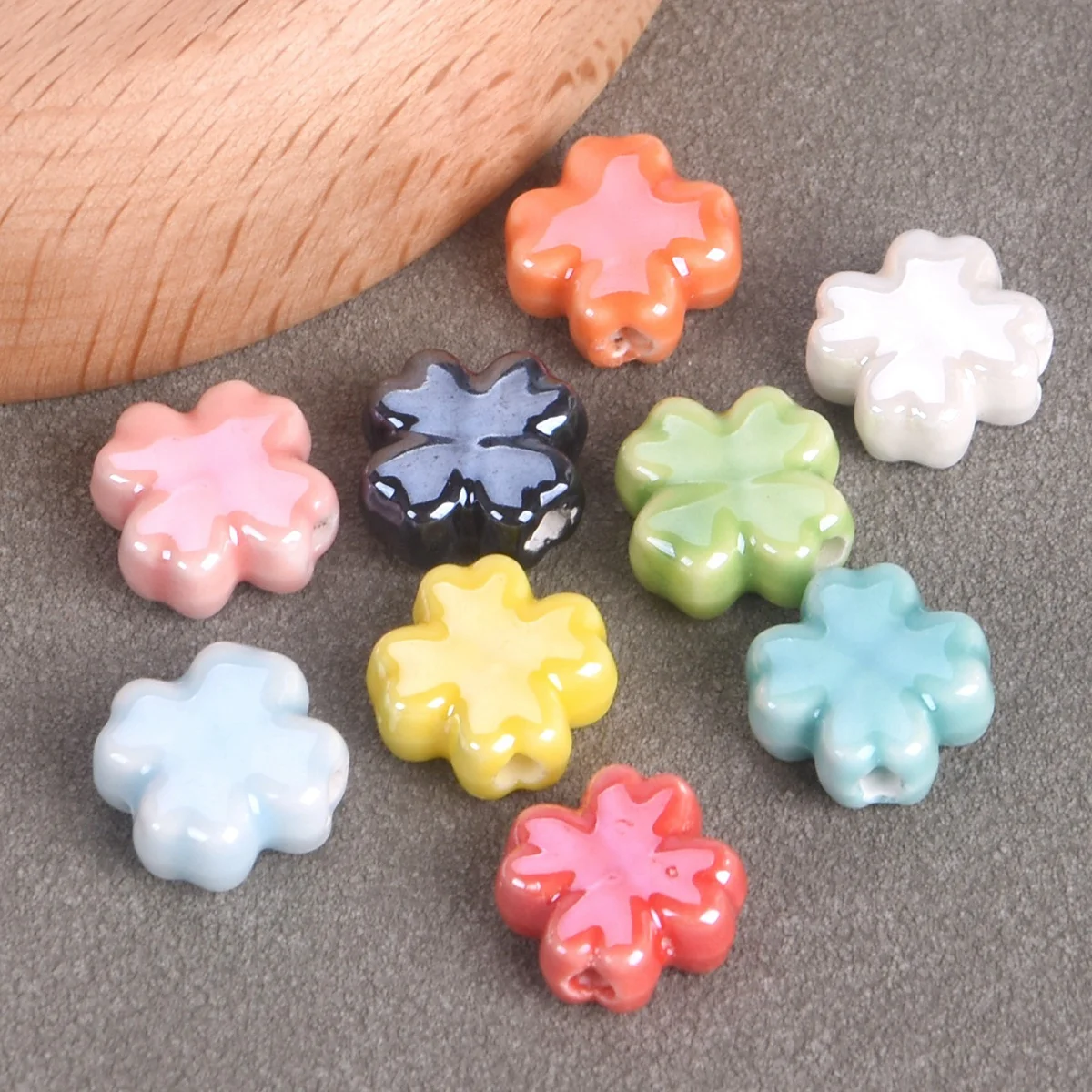 ジュエリー作り用の光沢のある艶をかけられたセラミック磁器ビーズ,12mm, 20個