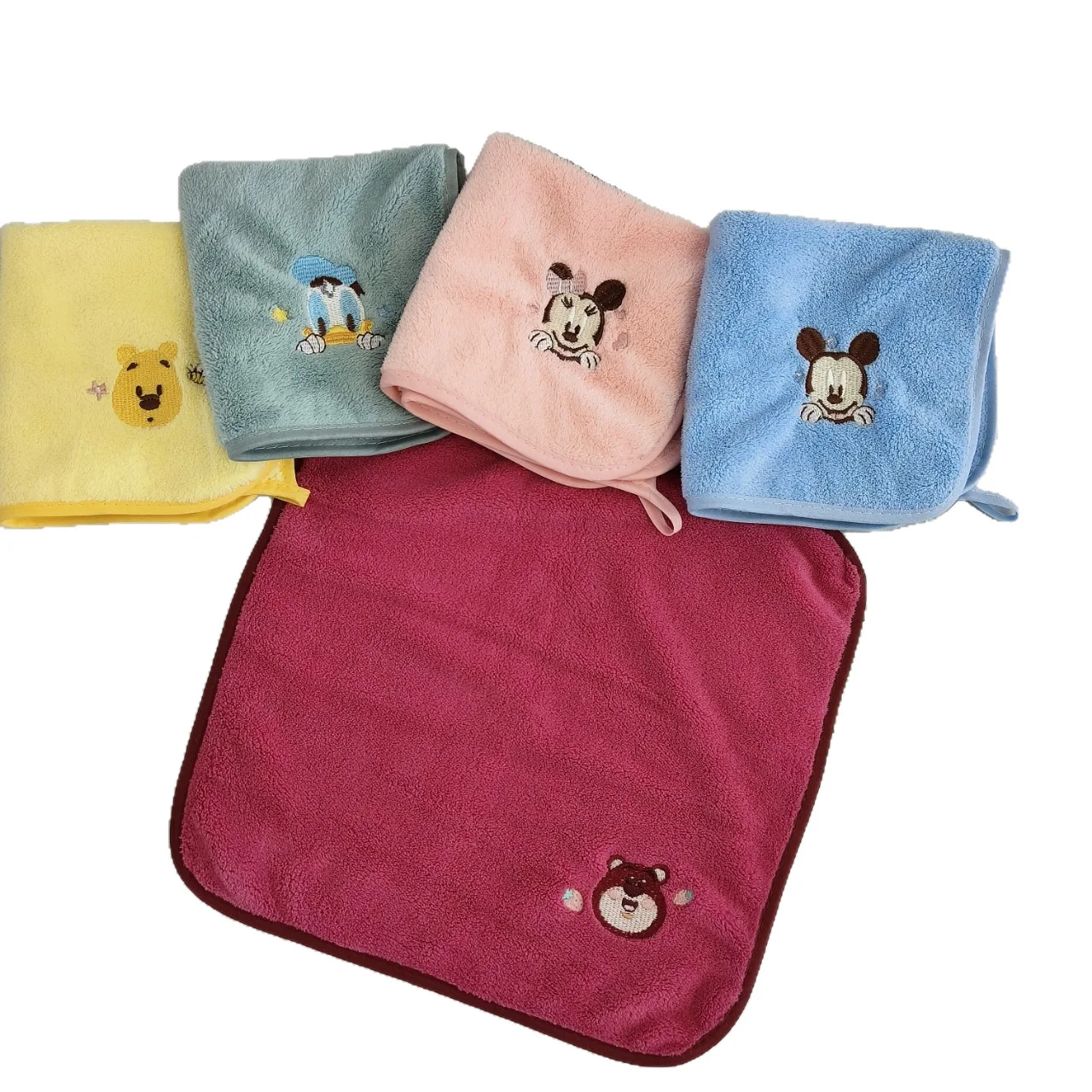Miniso's new coral velvet children's face wash square towel cute embroidery soft water absorption quick drying towel gift box