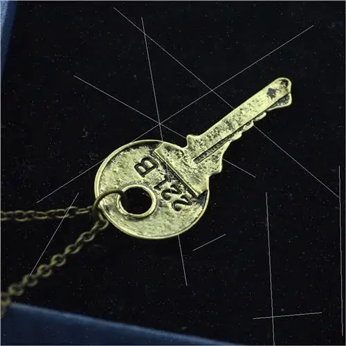 erlo 22b Aparent Key Electroplate Nelace Faionable Sli Key-aped Jewellery Accory for Personalized Sle