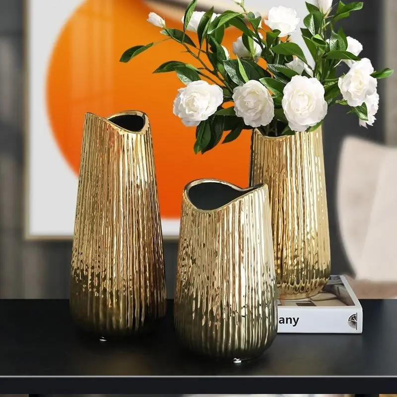 Gold Electroplated Ceramic Vase 3 Sizes Optional Modern Luxury Vertical Textured Irregular Mouth Flower Vase For Home Wedding