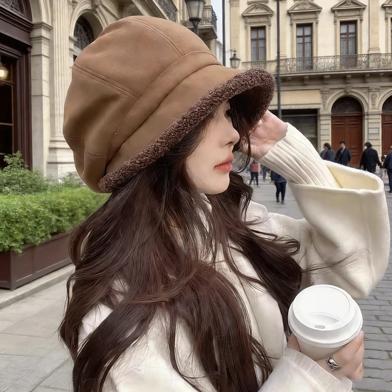 Klassische Damen-Baskenmütze im französischen Stil, warm und atmungsaktiv für Herbst und Winter, geeignet für Reisen, Einkaufen und Urlaub.