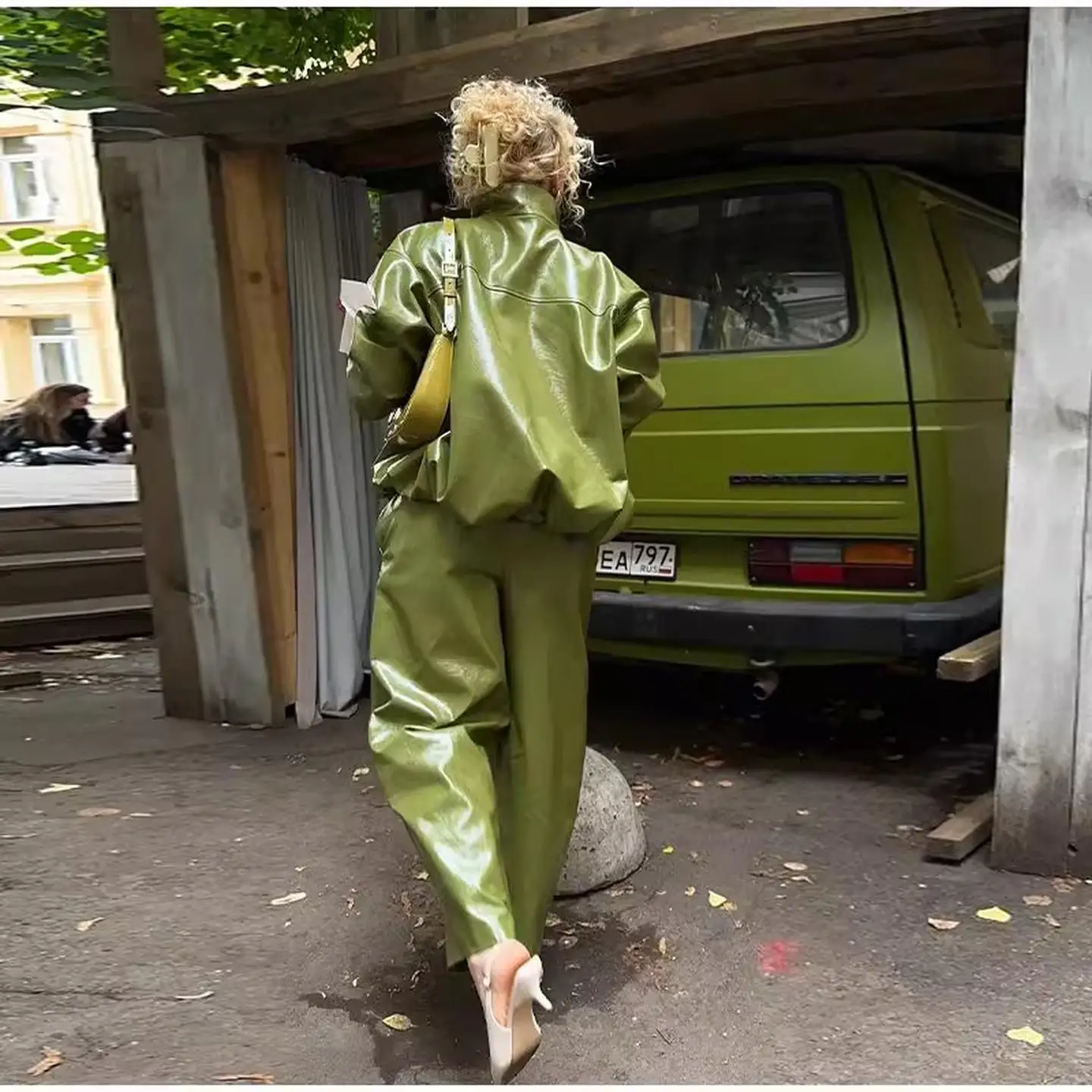 الأمريكية الرجعية الوقوف طوق الجلود Jaet ميدي تنورة عادية منتصف الخصر السراويل الجلدية المرأة Faion مجموعة ملابس الخريف