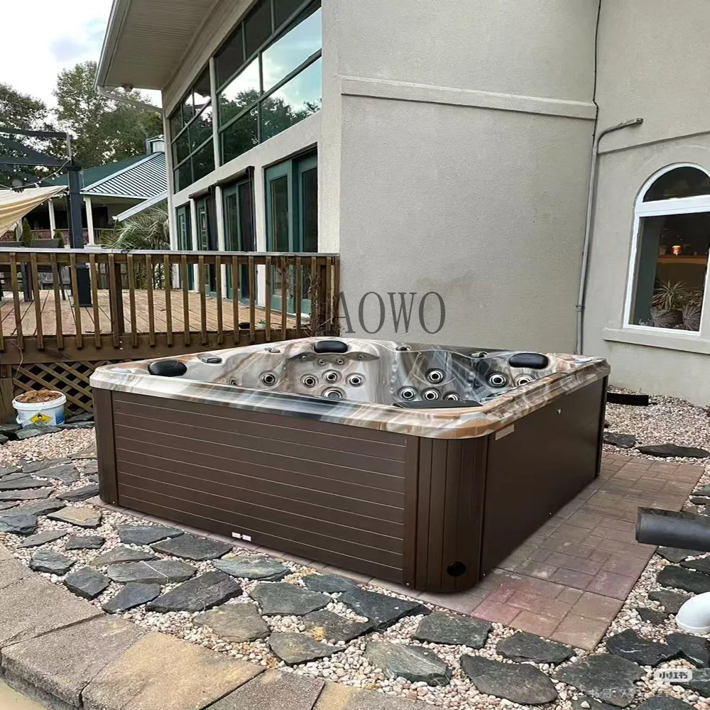 Outdoor Sauna Hot Outdoor Swimming Pool Outdoor Spa Spa Five People Use