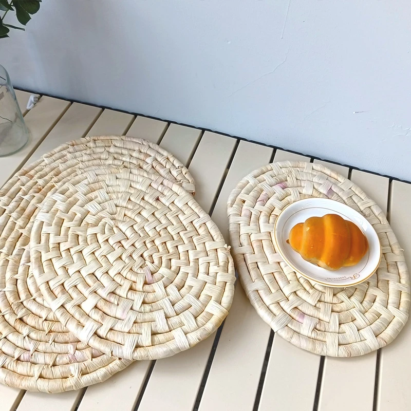 

Flat weaving craft placemat, corn husk table mat, straw woven insulation mat, oval anti-scalding mat, household table mat