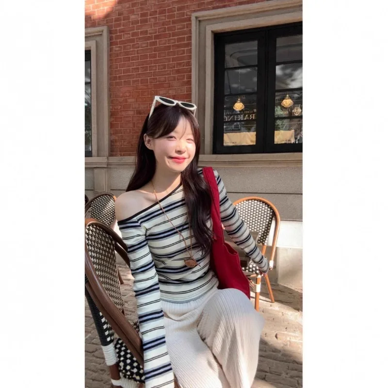 Women Spring Autumn Sexy Off-shoulder Striped Casual Long-sleeve T-shirt Student Girl Slim Fit Base Shirt Casual Woman Top Lady