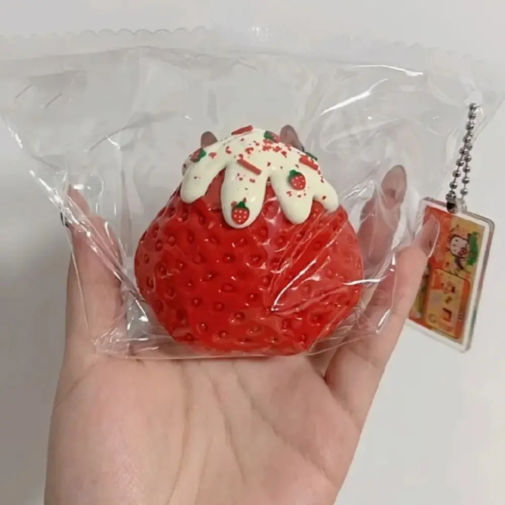 Giocattolo antistress alla fragola super morbido Simulazione Alleviare l'ansia Alleviare lo stress Regalo giocattolo antistress in PVC alla fragola