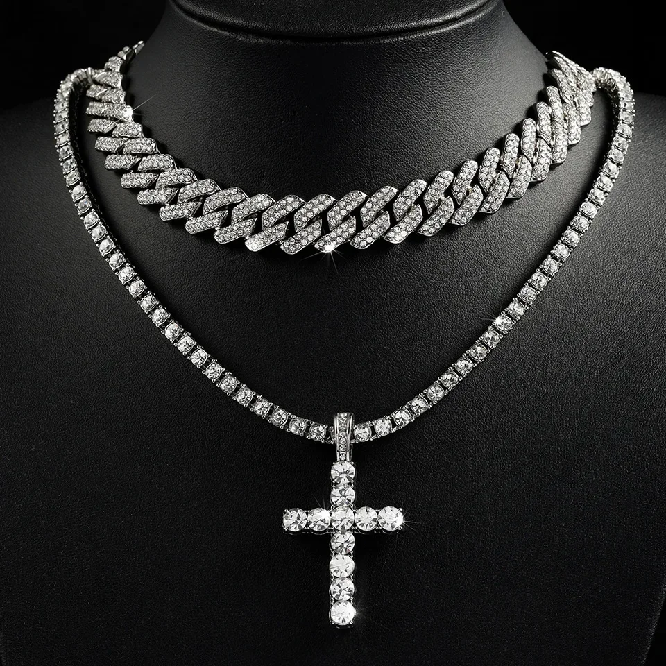 

Fashion Titanium Steel Cross Pendant Necklace Silver Diamond Thick Chain Necklace for Women Men Birthday Party Jewelry