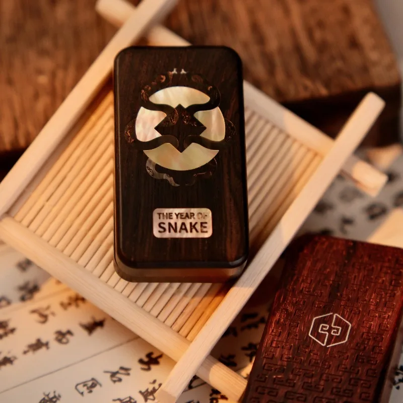 (先行販売) Lele EDC Fafa スネークサンダルウッド機械式磁気金属指先プッシュカード減圧デスクトップおもちゃギフト