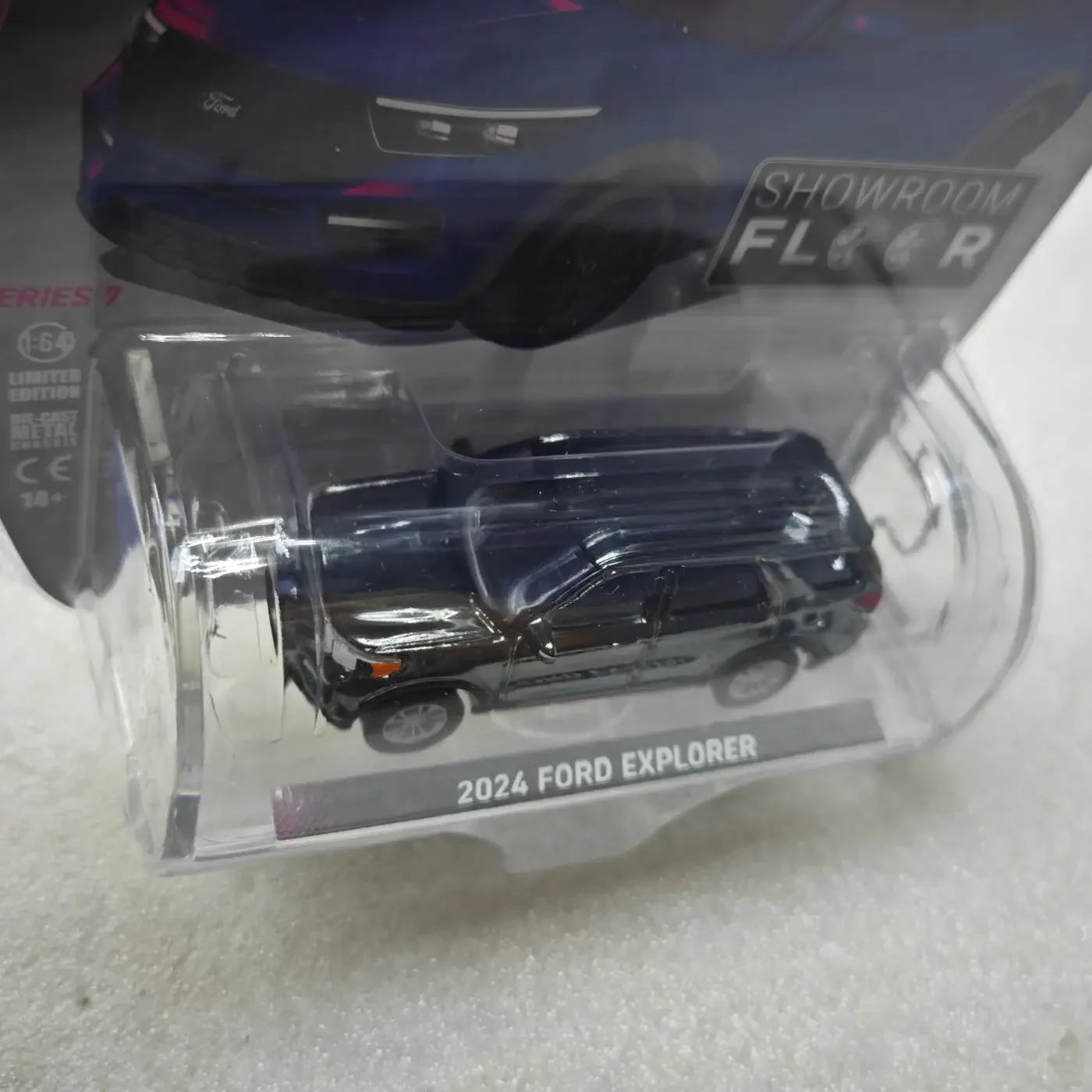 

GreenLight 1:64 2024, Ford Explorer, высокая имитация сплава, модель автомобиля, мини-игрушка, коллекция, подарок