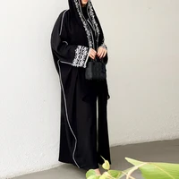 Mode classique brodé Abaya Hijab robe Kimono manteau vêtements d'extérieur femmes à manches longues en vrac arabe musulman dubaï marocain Caftan 2