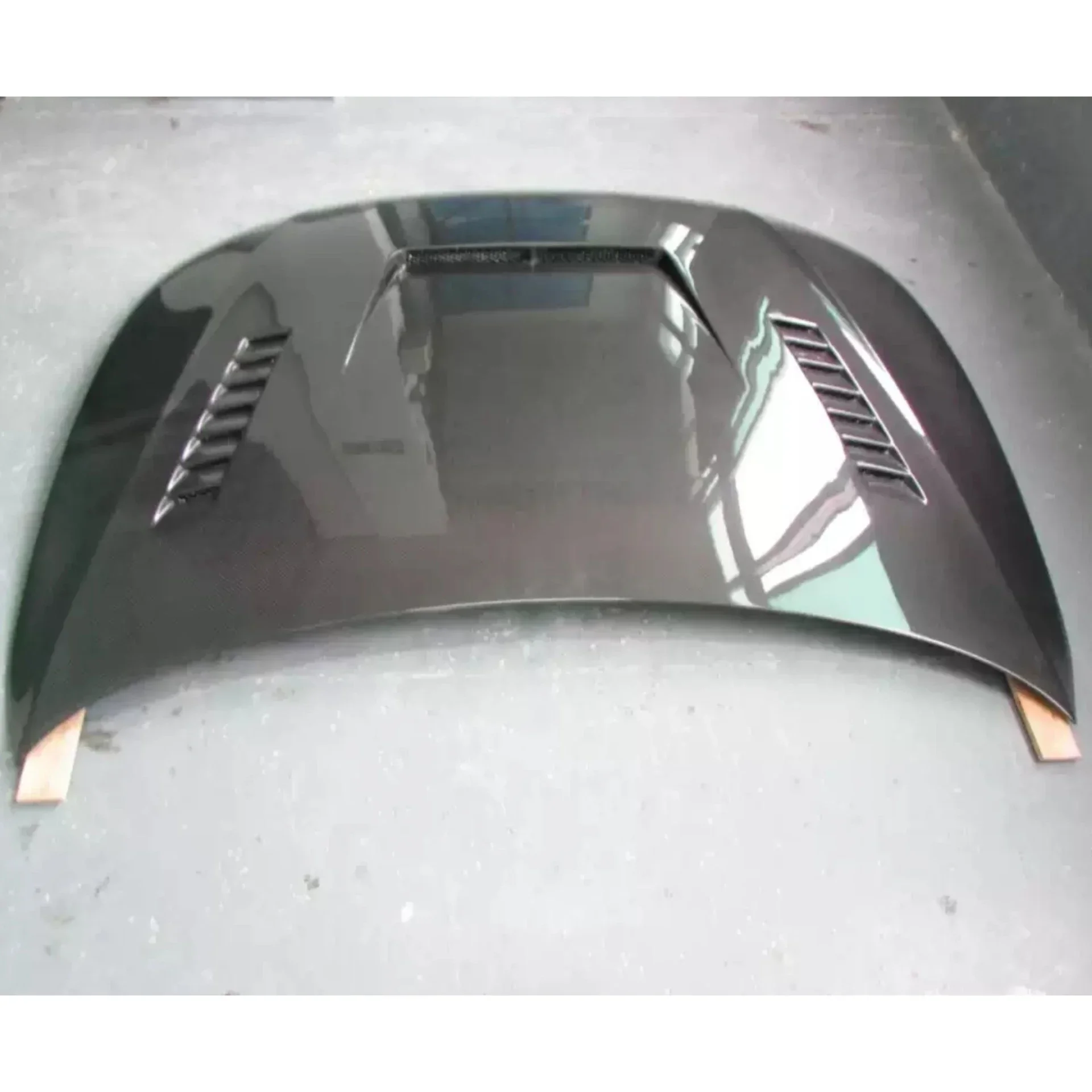 

Car Accessories Carbon Fiber Hood Scoop Engine Cover for Audi A5 2009-2011 Modified S5 Style Body Kit