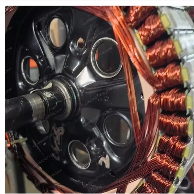 

1200W Power-saving 60V-84V Electric Vehicle Retrofitted with 35H Disc Brake Wheel Hub 10-inch Motor