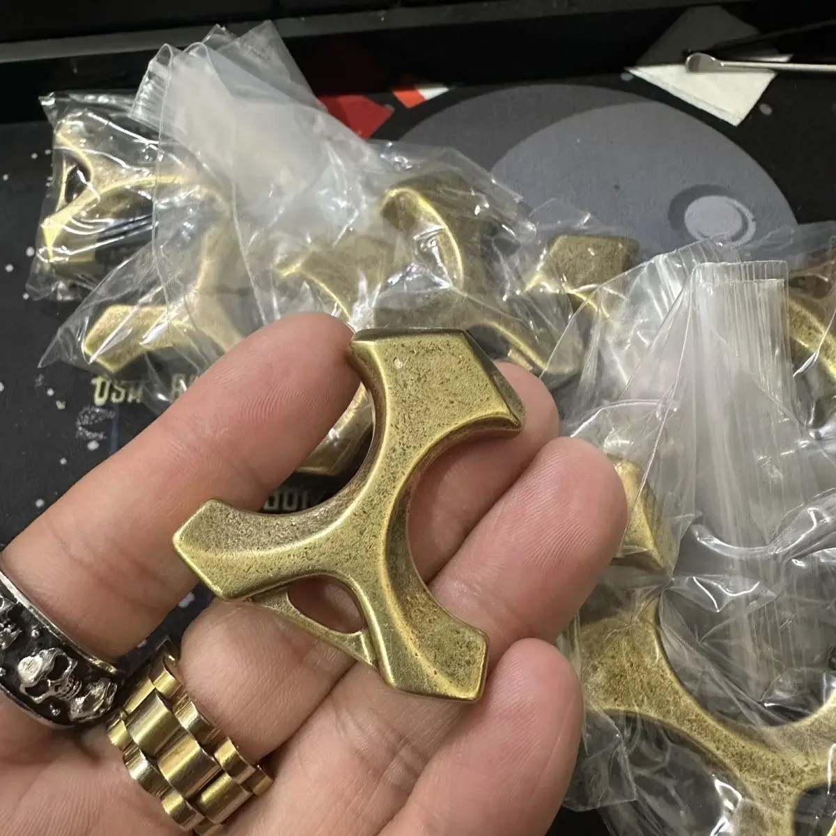 Keboli Solid Brass Knuckle Duster Keychain Cross Shape Self Defense Window Breaker Portable EDC Survival Gear Vintage Metal Key