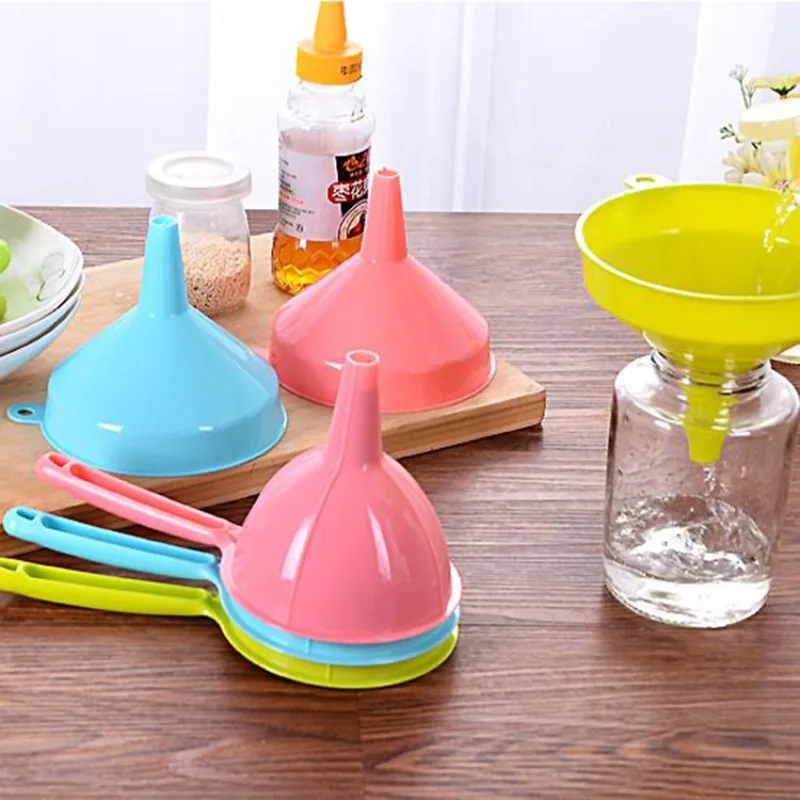 Plastic Long Handle Large Diameter Funnel Household Kitchen Wine Pot Small Funnel Oil Pot Liquid Dispensing Tools