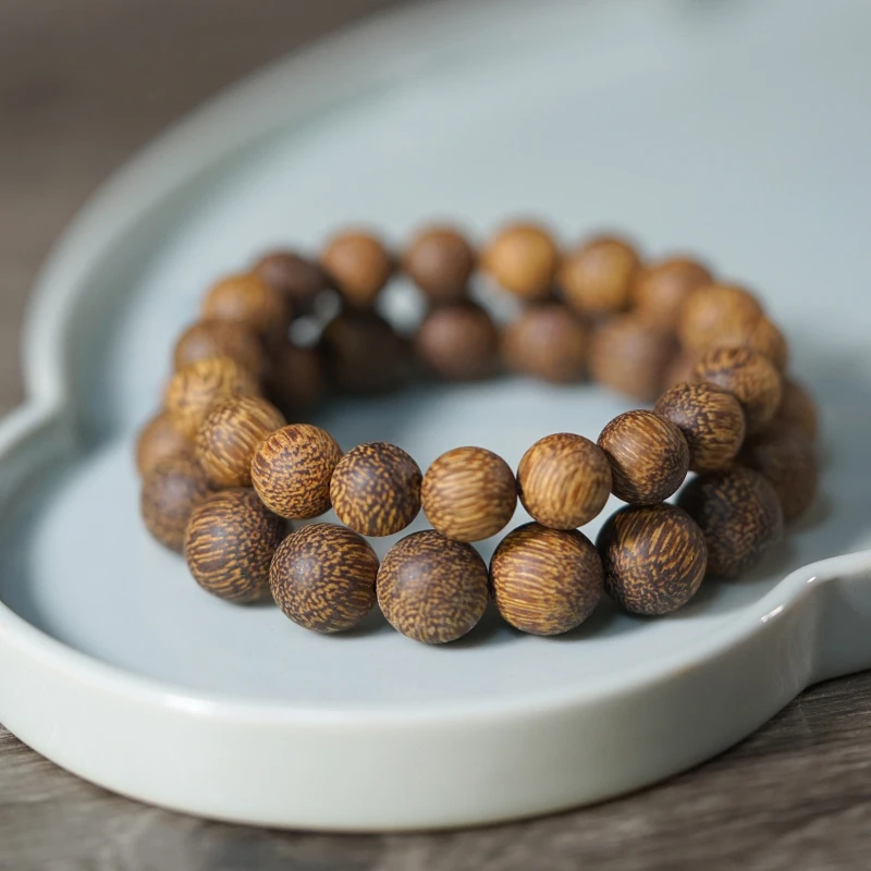 Unisex White Kyara Agarwood Single Strand Bracelet Buddhist Rosary Handcrafted Jewelry Meditation Gift Prayer Beads Accessory