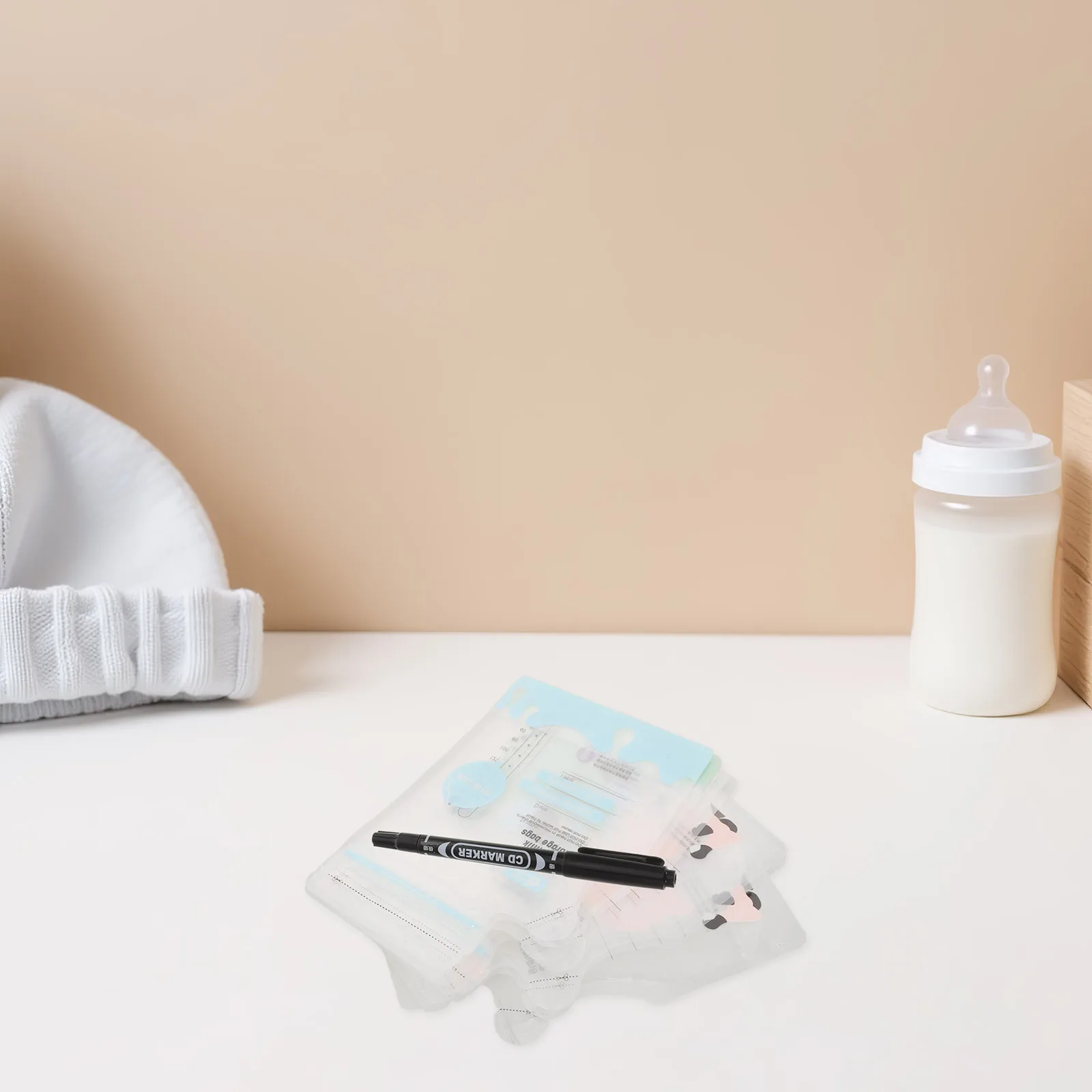 

120Pcs Breastmilk Storage Bags Self-Standing Pour Spout Temp-Sensing No Leak Breast Milk Storage Freezer Bag Breastmilk Bags