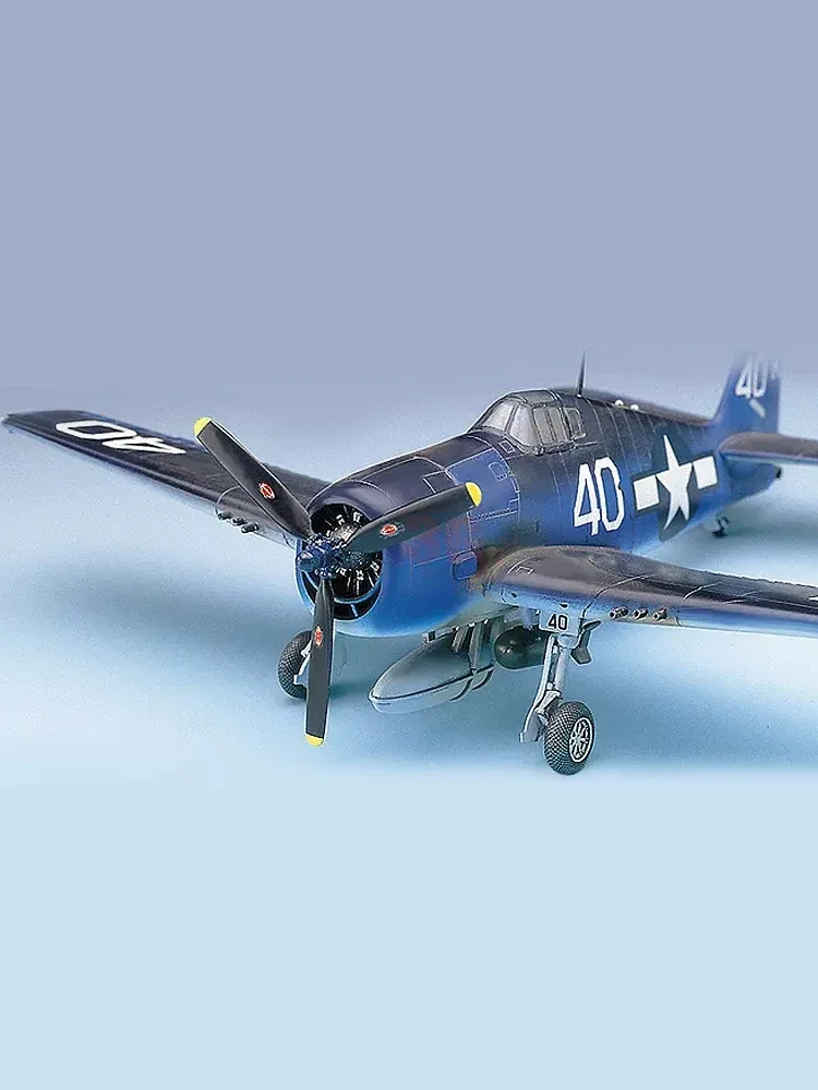 Kit modello aereo assemblato Academy 12481 American F6F Hellcat fighter 1/72