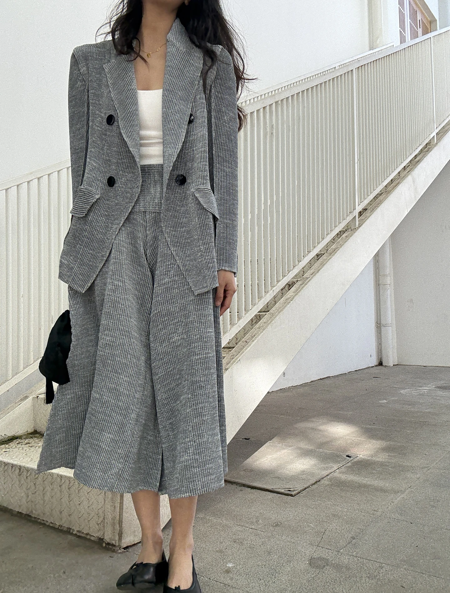 

Blue Y Japanese Retro mat Draped Fine Pleated Suit Seven-Foot Pants Skirt-Pant Set Women's Faion Spring 2026