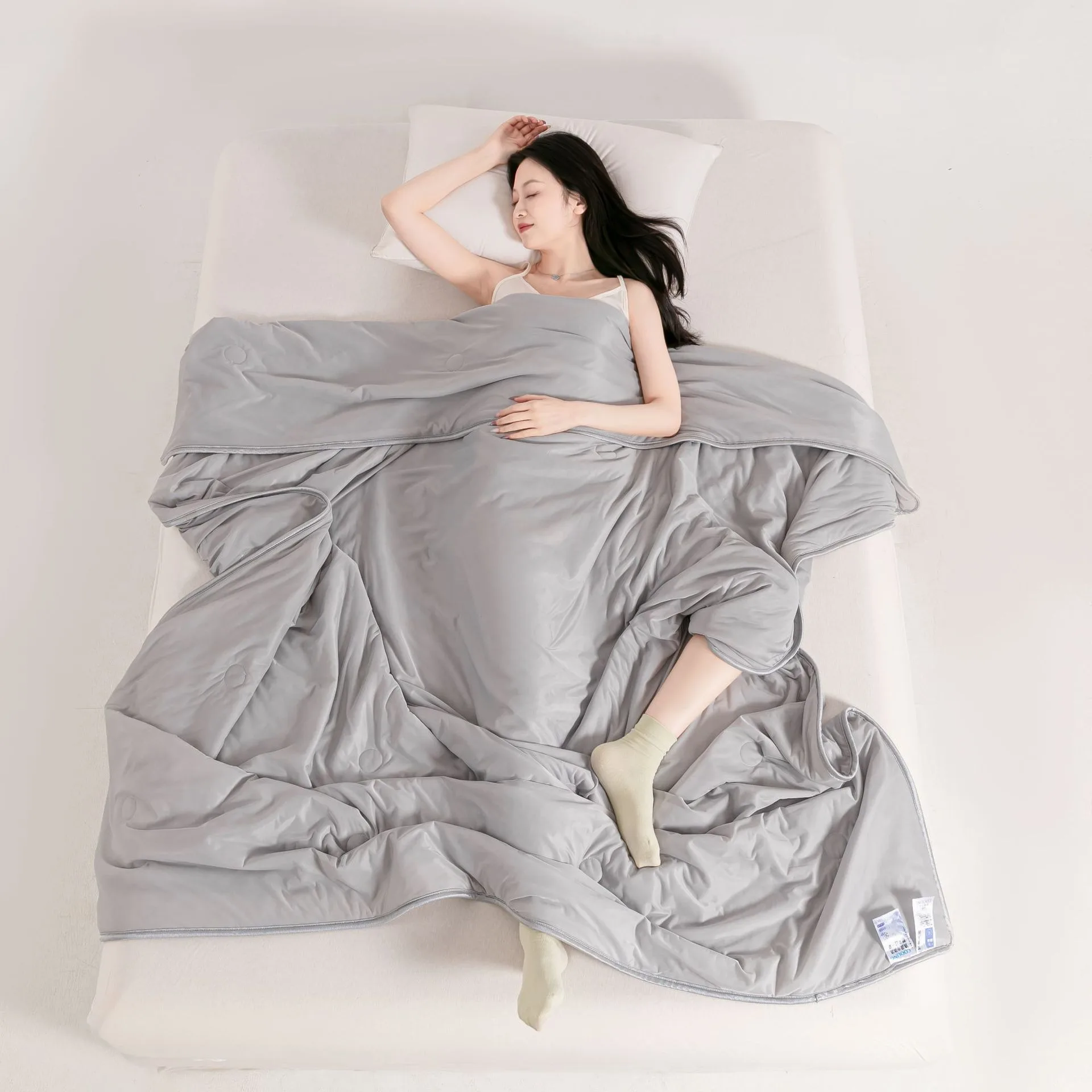 Soft Cooling Blanket Full/Queen Polyester, Lightweight Summer Comforter for Hot Sleepers, Breathable Cooling Throw, Ideal for AC
