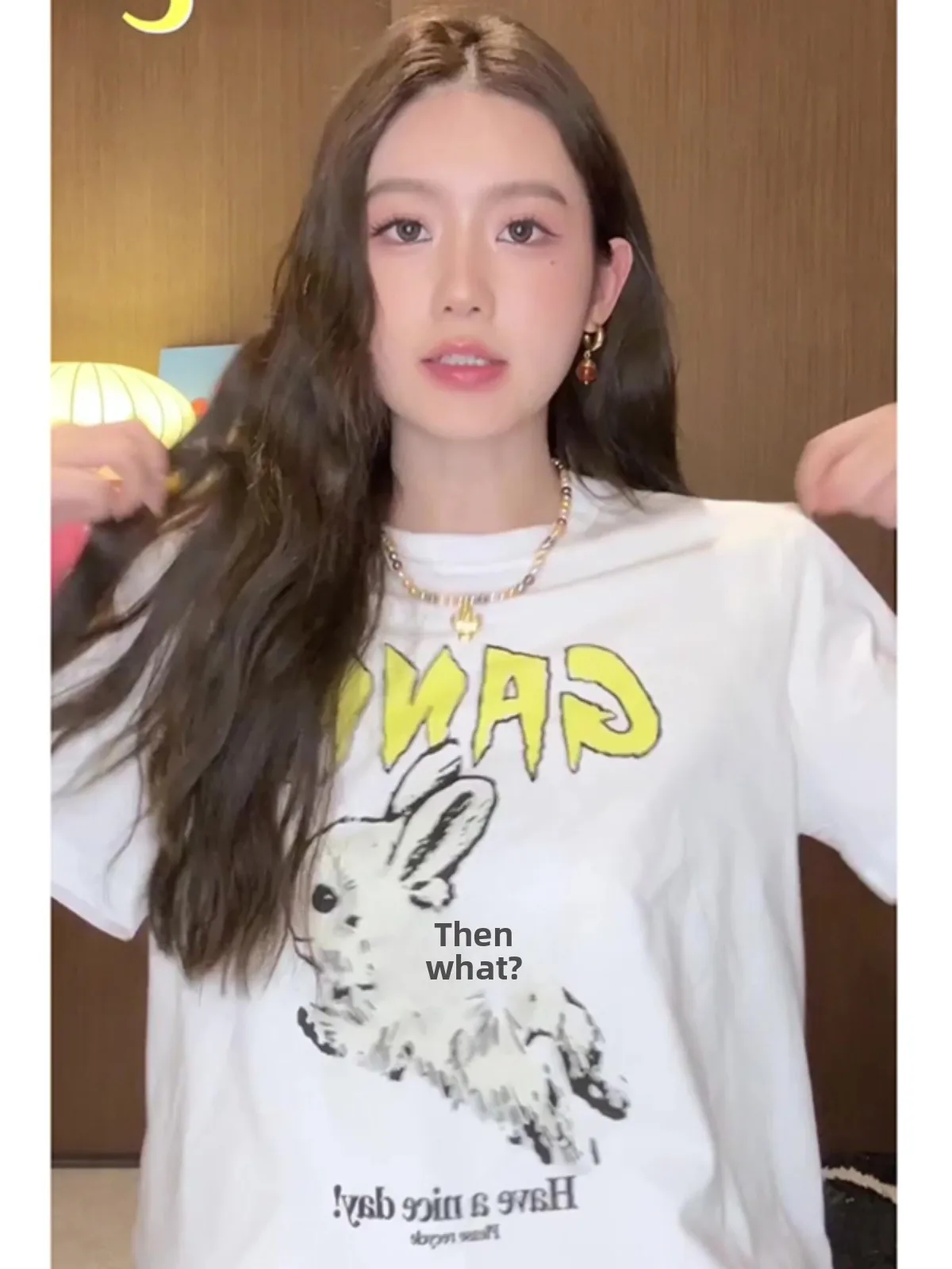 

Summer Women's Fun Rabbit fiti Print ort Sve T-irt Korean Sle Loose Fit Casual Top in White Color