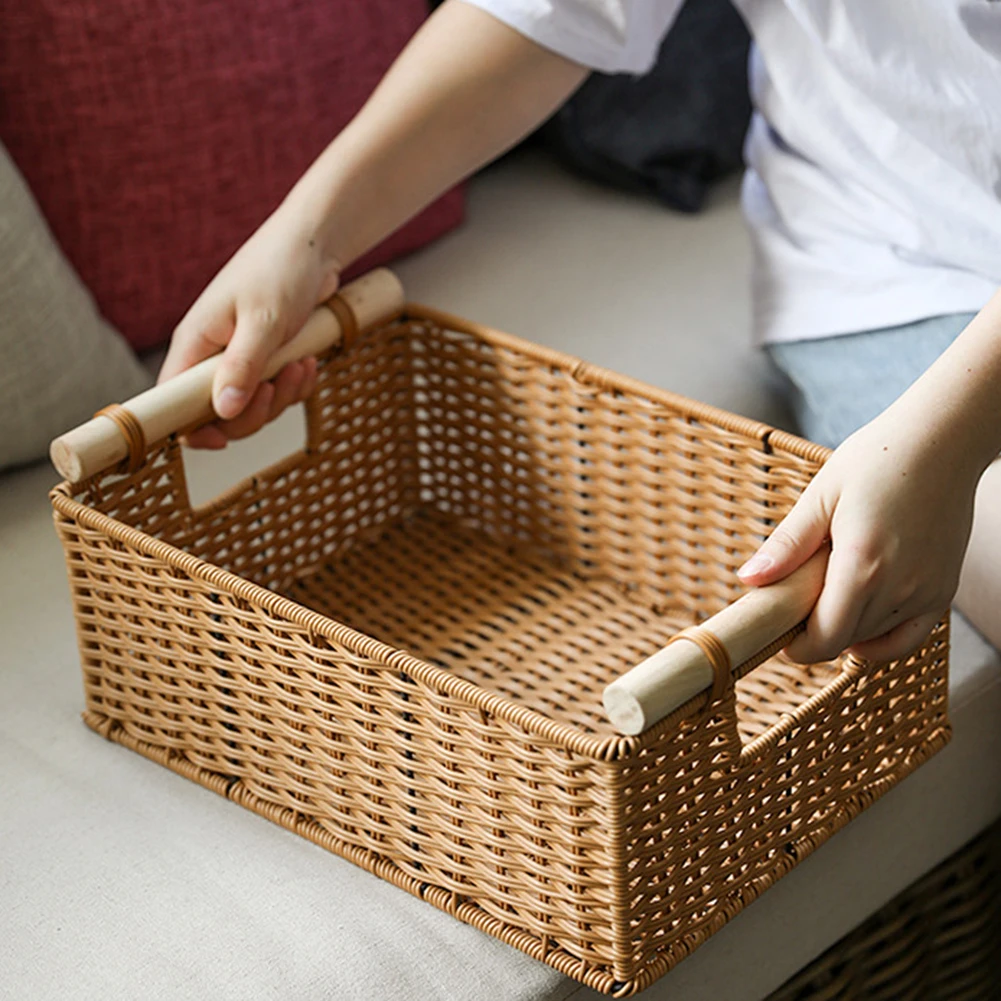 

Imitation Rattan Hand-woven Storage Basket For Bathroom Kitchen Bar Retro-style Handwoven Storage Basket With Solid Wood Handle