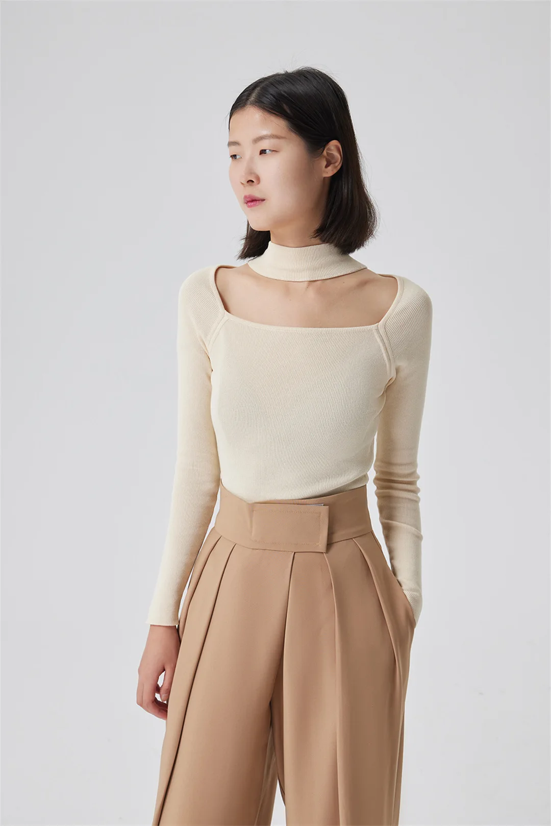 จั๊มสูทบอดี้สูทแขนยาวคอ halter ถักสำหรับผู้หญิง