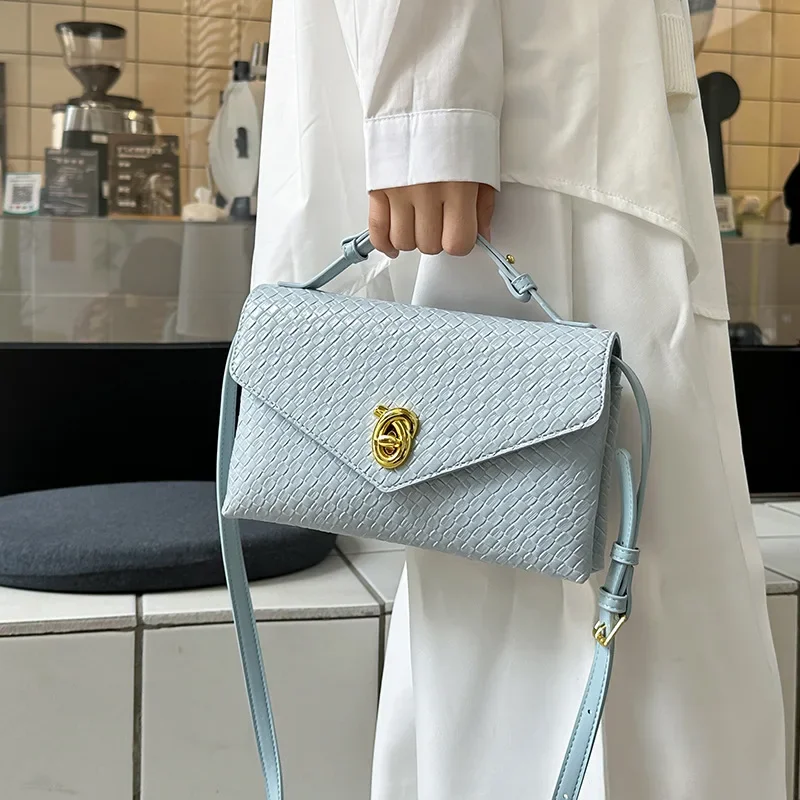 

2025 New European and American Style Women's Bag, Fashionable Woven Messenger Bag, Hand Bill Bag, Shoulder Crossbody Bag