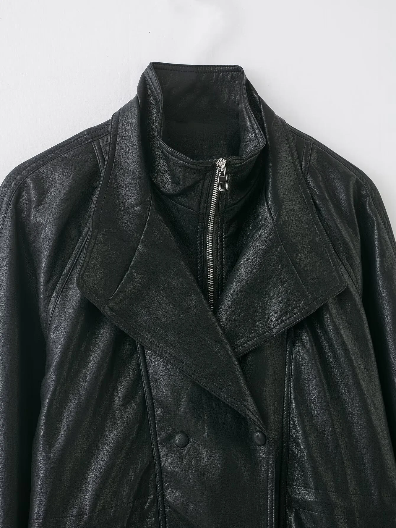 2025 شتاء جديد المرأة موضة ريترو قديم المال نمط الوقوف طوق كم طويل بولي Leather سترة جلدية معطف متوسط الطول