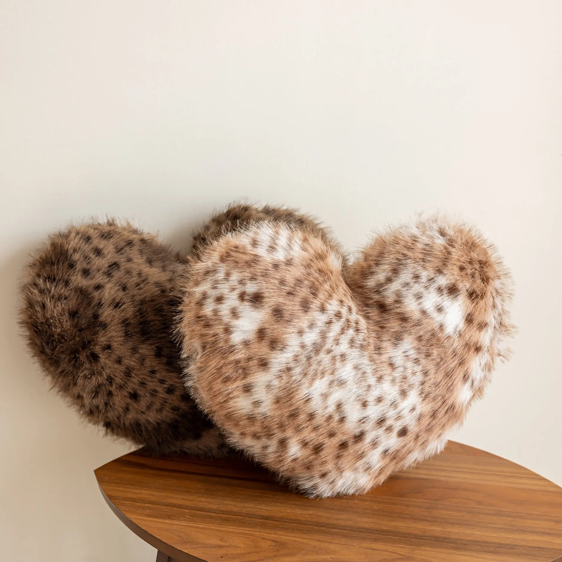 40x50cm Leopard Pillow Love Heart Soft Stuffed Plush Warm Sofa Cushion Romantic Valentine's Day Gifts Home Decor Beds Room Decor