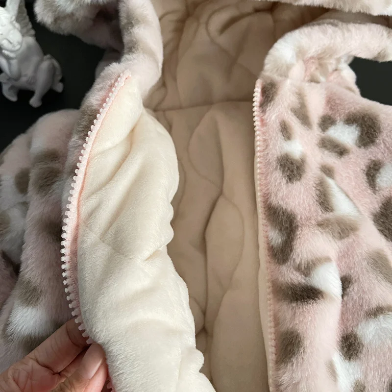 

Winter New Girls' Leopard Print Fleece-Lined Hooded Jacket Baby Cute Thickened Outerwear