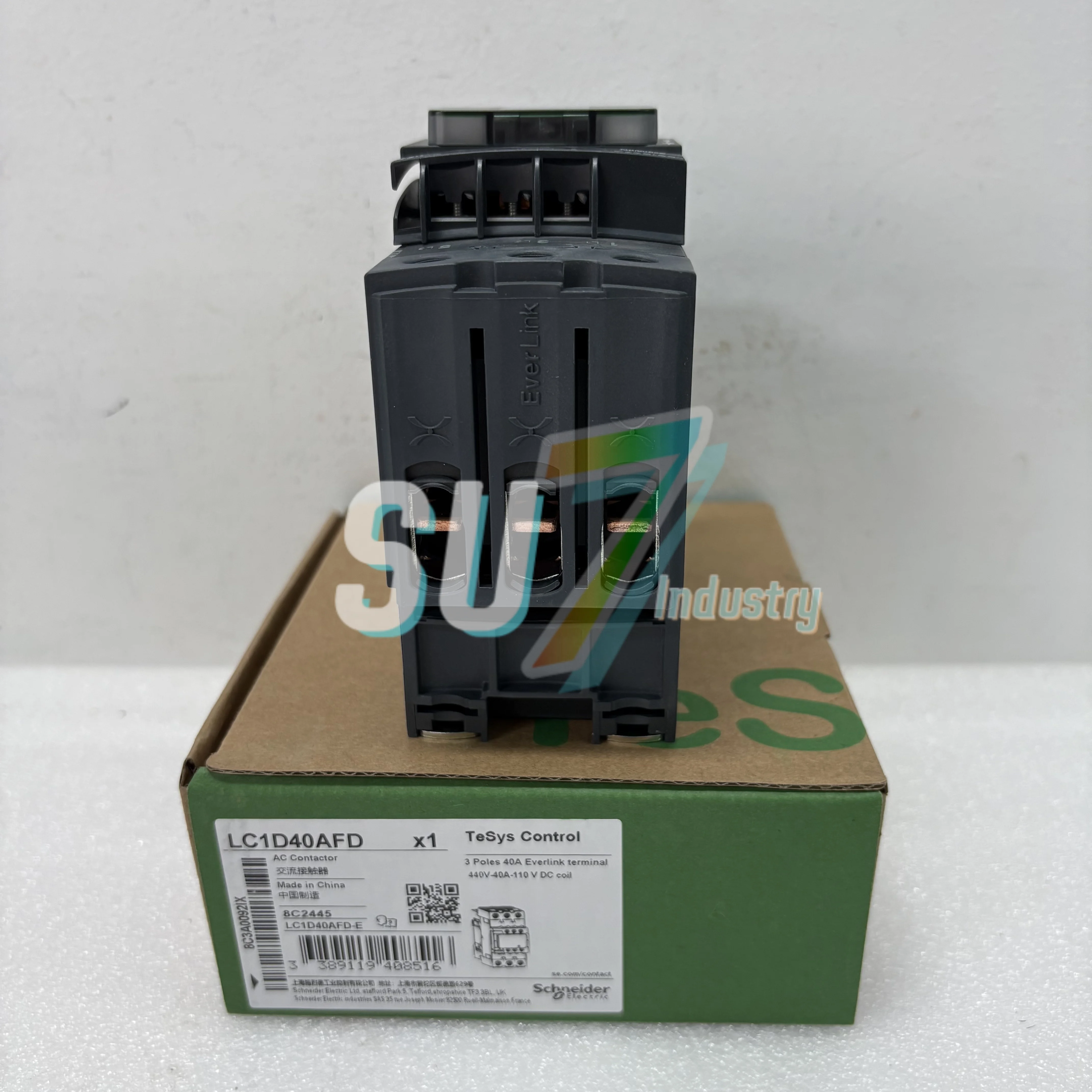 قواطع LC1D40AFD 110VDC جديدة في المستودع