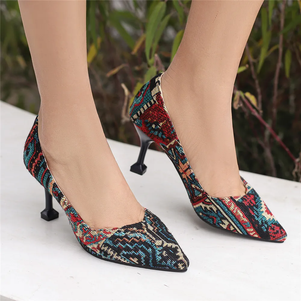 Pumps Women Shoes Flower Totem Slip-On Shallow Shoes Wedding Party Pointed Toe High Heels Pump Chaussures Femme Plus Size 32-46