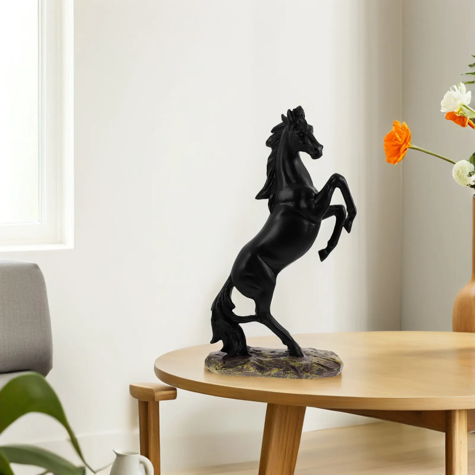 Premium Resin Standing Horse Statue Lifelike Design European Style Timeless Aesthetic Living Room Shelf Desktop Decoration