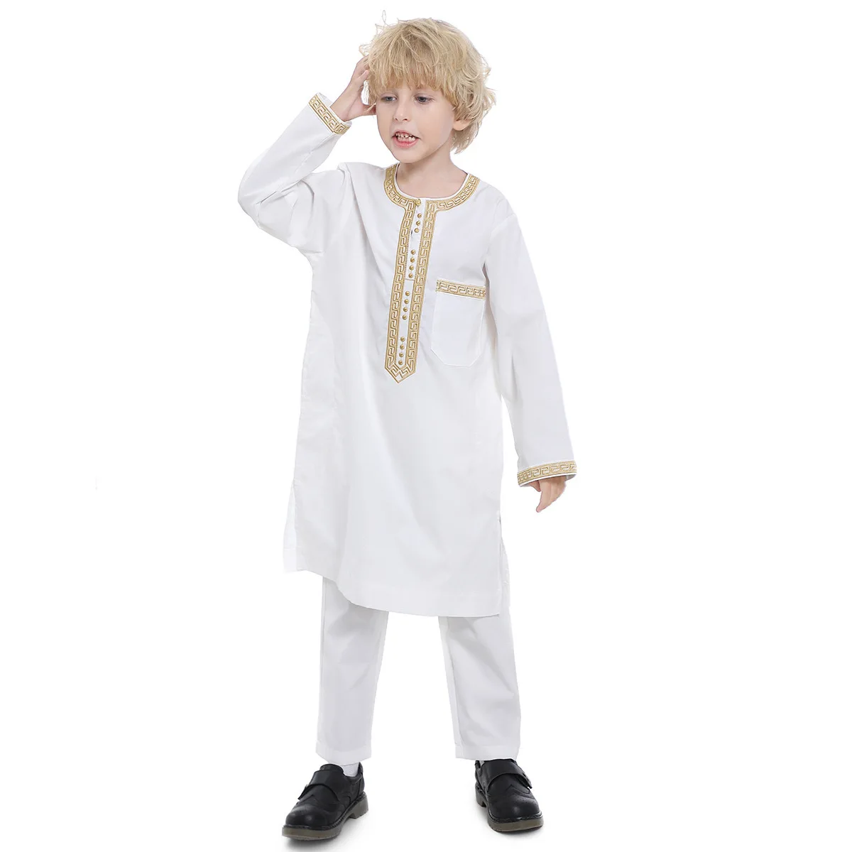 Robe sólido muçulmano das crianças em torno do pescoço conjunto muçulmano com várias cores Kids muçulmano Set Traje árabe Crianças Set