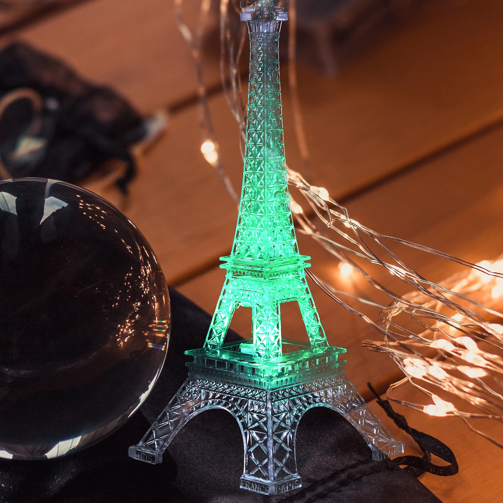 Acrylic Eiffel Tower Night Light 3LR44 Operated Mini LED Desk Lamp Colorful Valentine Party Home Decor