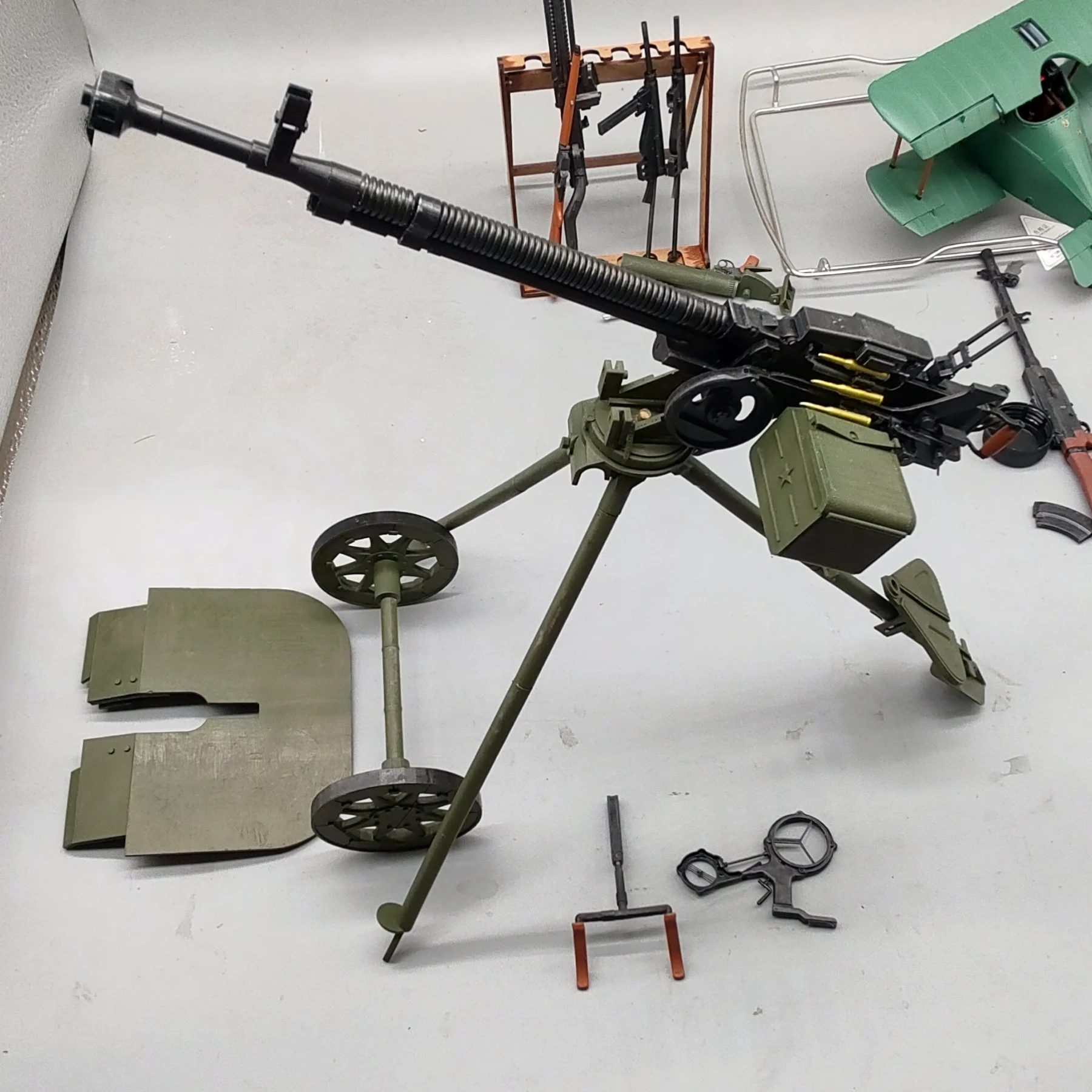 1/6 Scale DShK Heavy Machine Gun 3D Printed Micro Scale Model for Action Figures Desktop Display Collectible Ornament