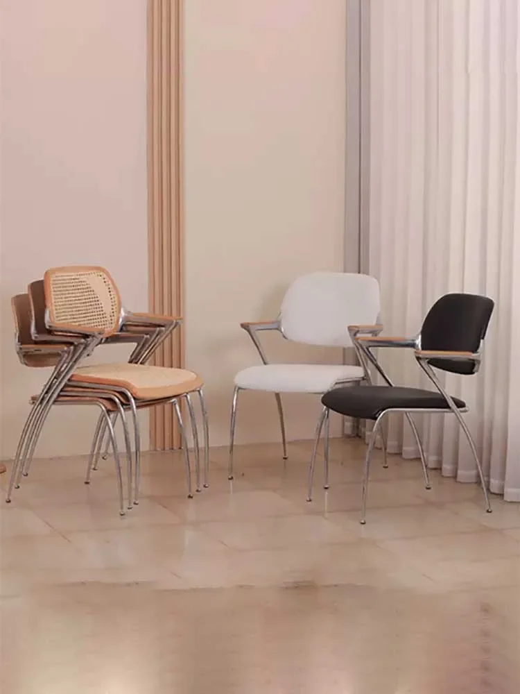 Silla Medieval de acero inoxidable con respaldo de madera maciza, sillón informal de lujo con reposabrazos, diseño de alta gama, simple y retro