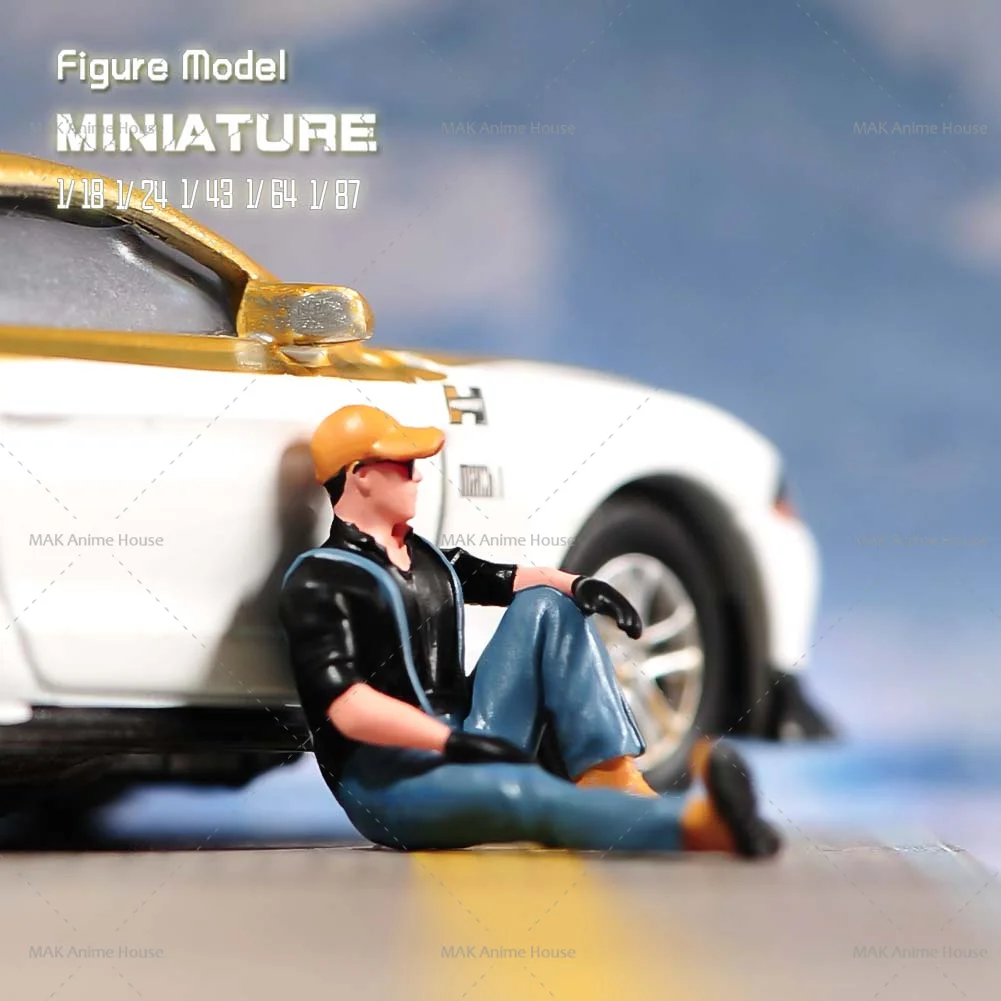 Miniatures 1/87 1/64 1/43 1/24 1/18 Figure A Young Man Sitting And Gazing Into The Distance Dolls Model Scene Prop Car Toys