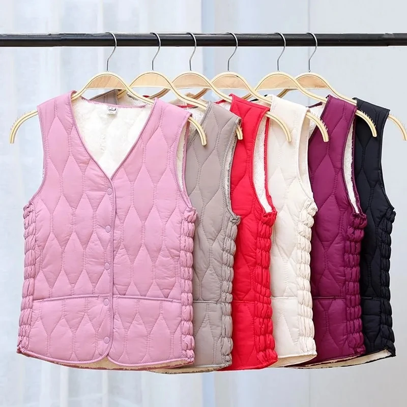 

Новые женские ультралегкие пуховые хлопковые жилеты, тонкая куртка без рукавов, портативный легкий хлопковый ветрозащитный жилет для девочек