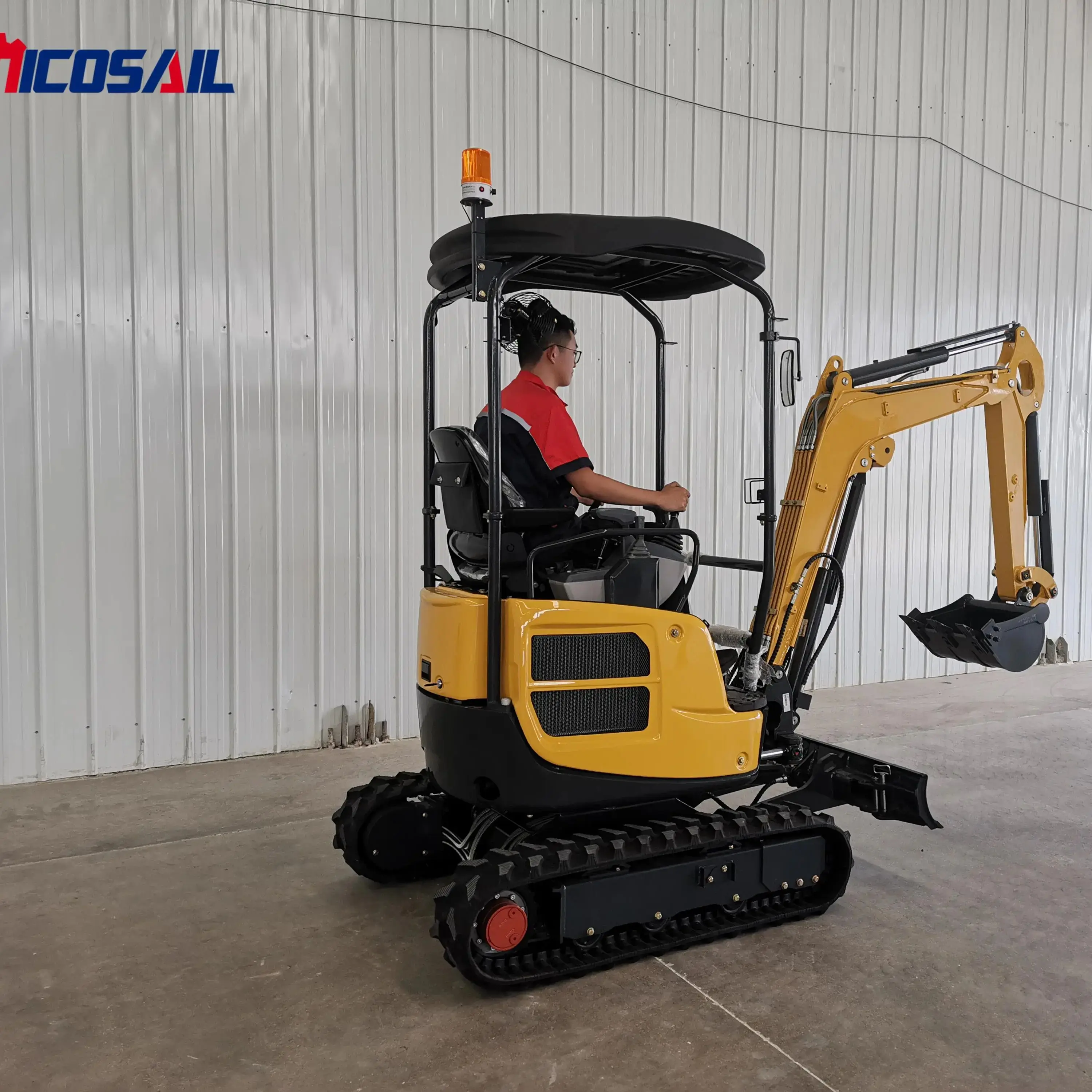 庭や農場用の小型ミニショベル、1.8トンと2トンの容量のコンパクトショベル販売中