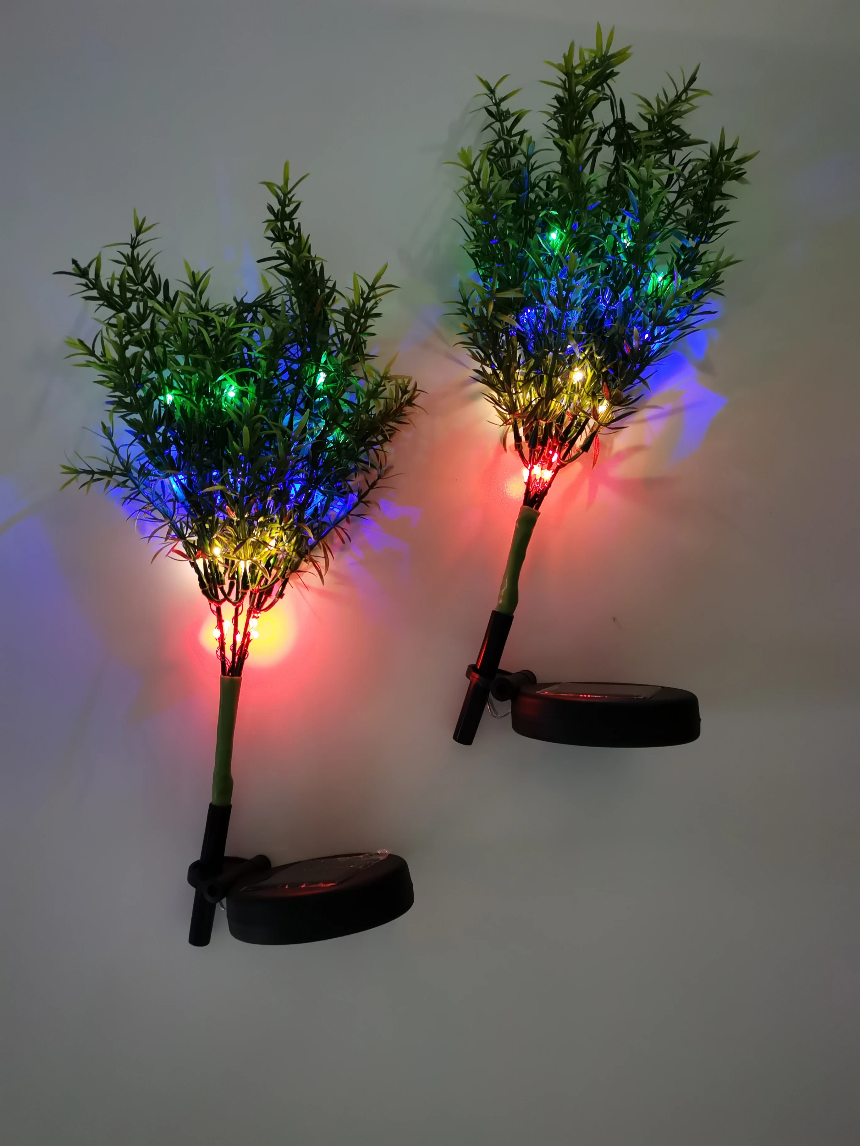 Solar Powered Tree Light for Outdoor Garden Patio Deck Walkway Decoration Battery DC Palm Tree Light