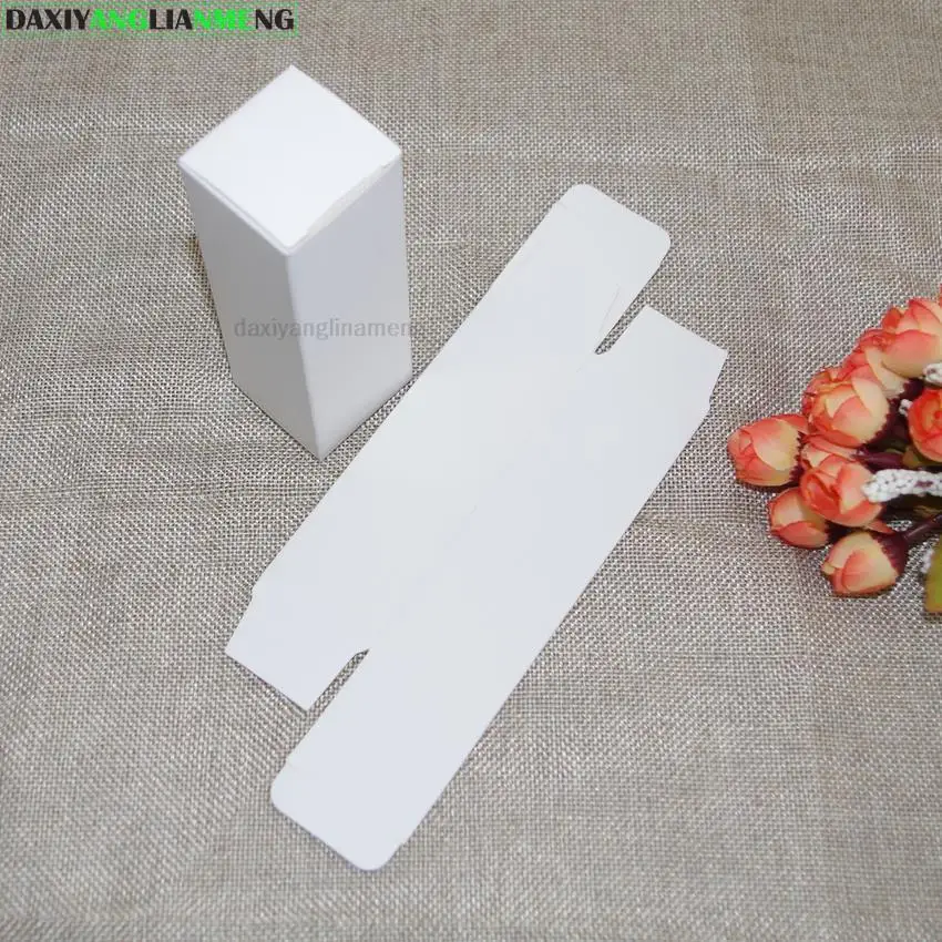 100pcs/lot 1.7 2.5 2.9 3.6cm White Black Kraft Paper Box DIY Lipstick Perfume Essential Oil Bottle Packaging Boxes fast shipping