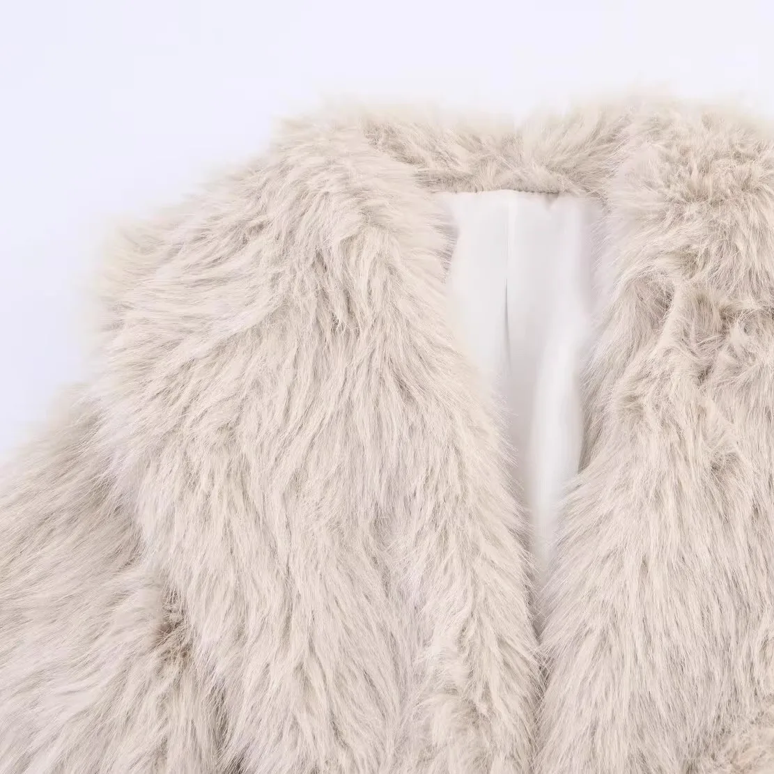 ファッショナブルなロングフェイクファーコート女性の秋の新しいスタイル JNLEAOG エレガントなデザインのアウターウェア女性用ユースコレクション