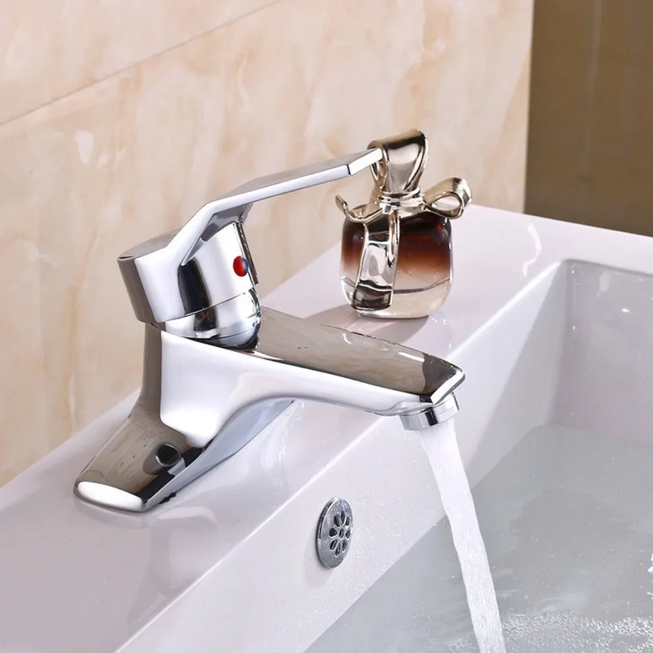 

Faucet Bathroom Hot and Cold Mixer Faucet Copper Double Hole Basin Bathroom Faucet Accessories Toilet Faucet Washbasin Faucet