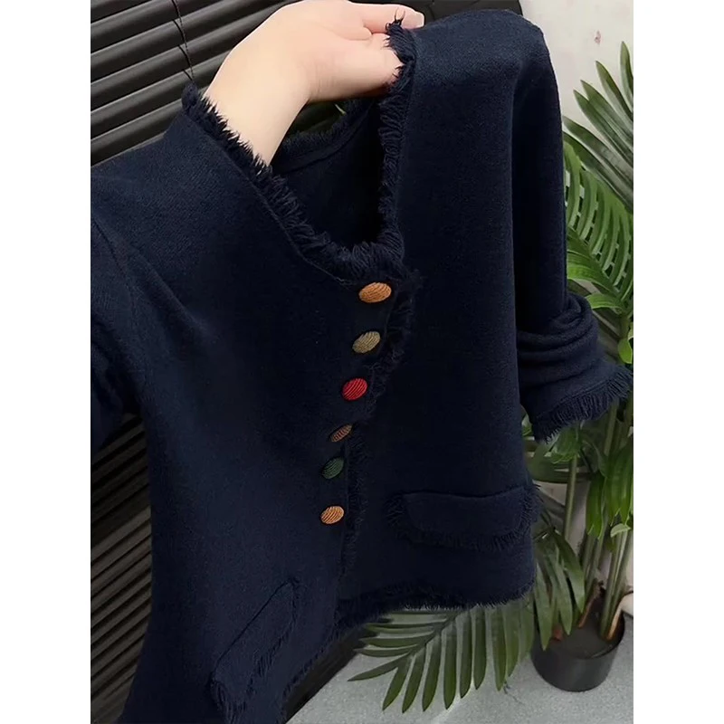 

Свободный вязаный кардиган с длинными рукавами для женщин больших размеров, повседневный, с круглым вырезом, на пуговицах, модный, осенне-зимний топ