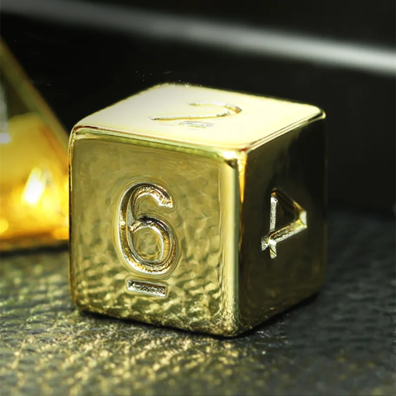 7Pcs/Set Gold Plating Dice D&D COC Dice D4 D6 D8 D10 D% D12 D20 Table Games DND RPG Dice Set
