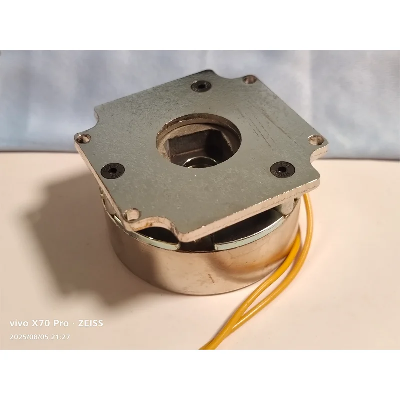 

Nema23 DC24v тормоз 57 шаговый двигатель тормоз