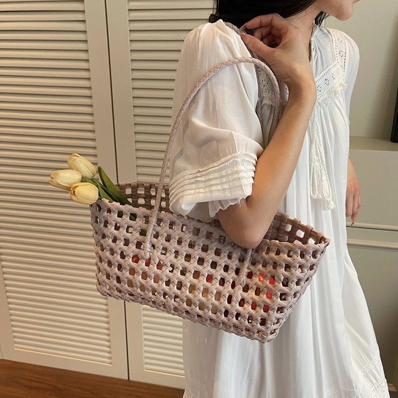 Thumbnail 2 - #77 Best Shopping Tote Bags to Buy In 2026