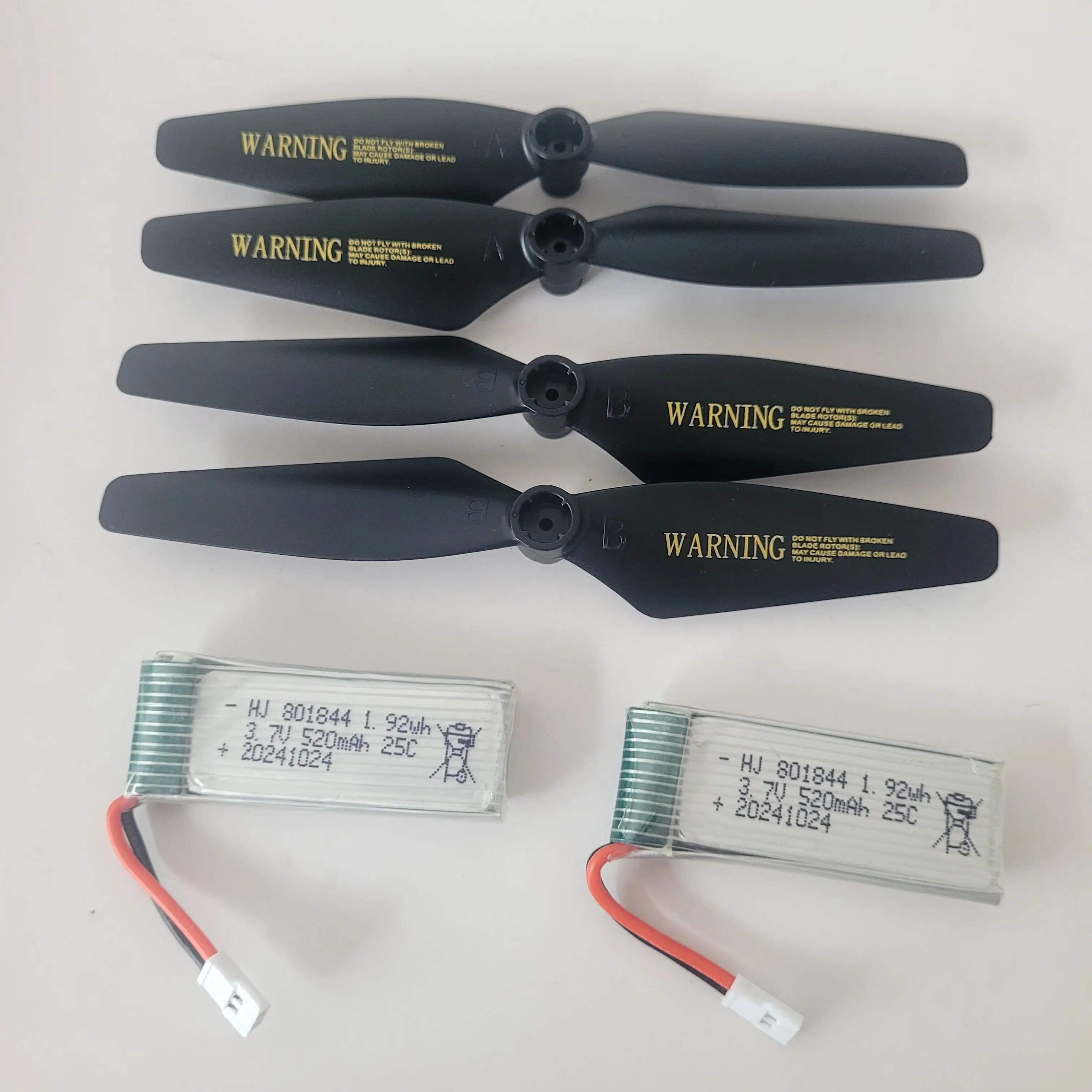 SYMA Z4W pil ve propeller takımı: Uçan Arkadaşınızın Güvenli Uçuşu İçin Mutlak Gereklilik